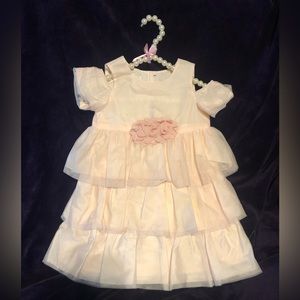 Beautiful soft pastel two toned pink layered tulle dress w/ open peep shoulders.